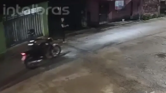 Imagem ilustrativa da notícia Vídeo: estudante é assaltada ao voltar para casa em Belém