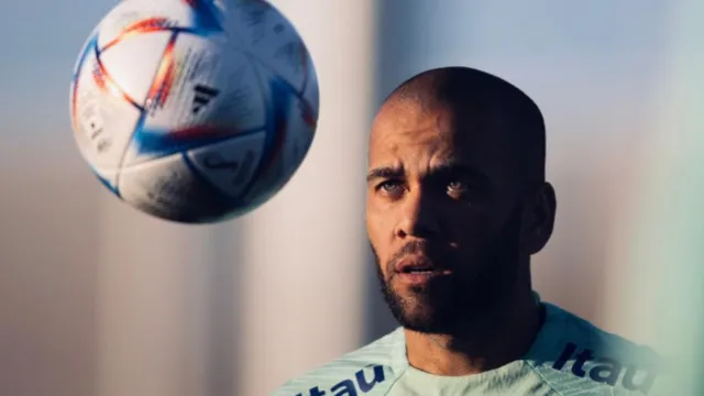 Imagem ilustrativa da notícia Daniel Alves solto? Justiça deve decidir nesta quinta-feira