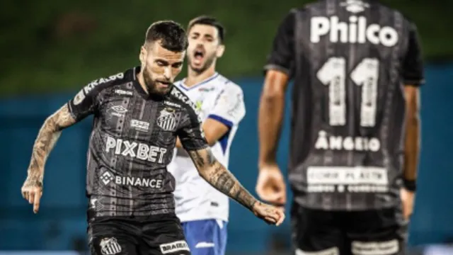 Imagem ilustrativa da notícia Com Lucas Lima inspirado, Santos goleia a Portuguesa