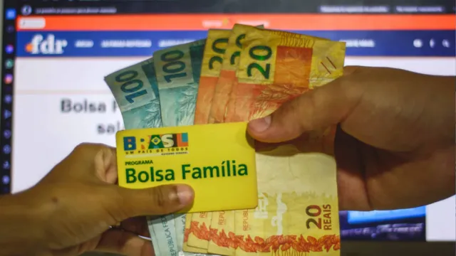 Imagem ilustrativa da notícia 1,5 milhão de beneficiários serão cortados do Bolsa Família