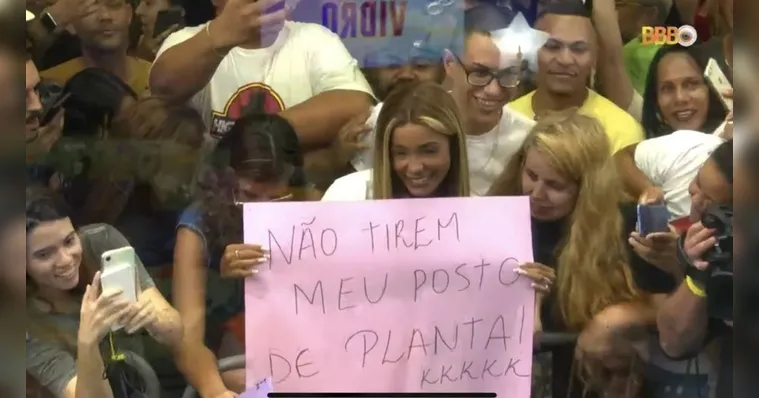 Imagem ilustrativa da notícia Vídeo: Brunna Gonçalves visita casa de vidro e dá dicas