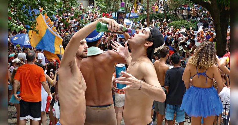 Imagem ilustrativa da notícia Álcool em excesso: O que pode causar? Quais os riscos?