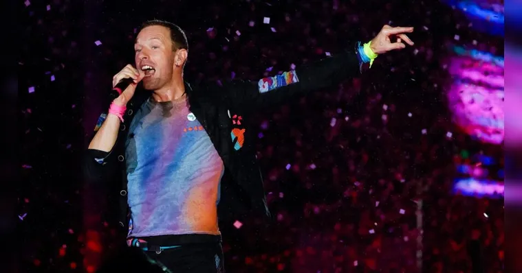 Imagem ilustrativa da notícia Coldplay chama Seu Jorge para o palco em show no Brasil