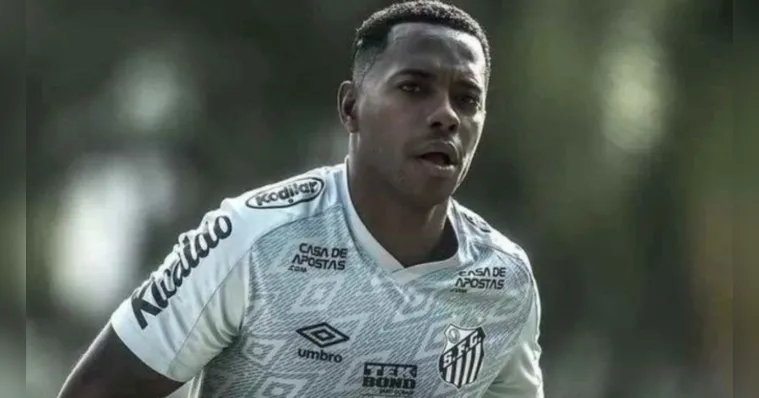 Imagem ilustrativa da notícia Santos: condenado por estupro, Robinho pode voltar a jogar