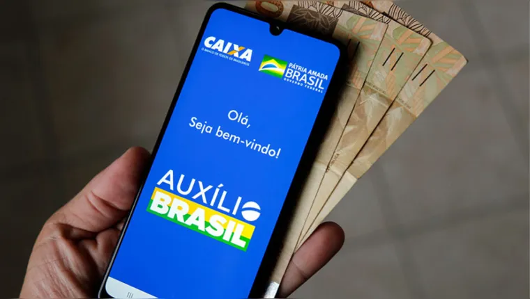 Imagem ilustrativa da notícia Caixa volta a pagar Auxílio Brasil; saiba quem recebe!