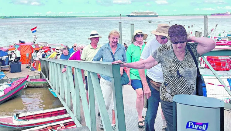 Imagem ilustrativa da notícia Icoaraci recebe navio holandês com turistas