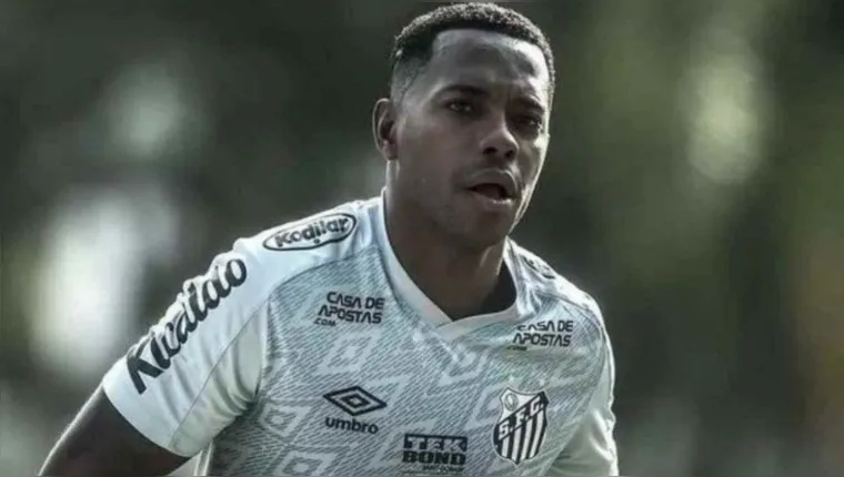 Imagem ilustrativa da notícia Santos: condenado por estupro, Robinho pode voltar a jogar