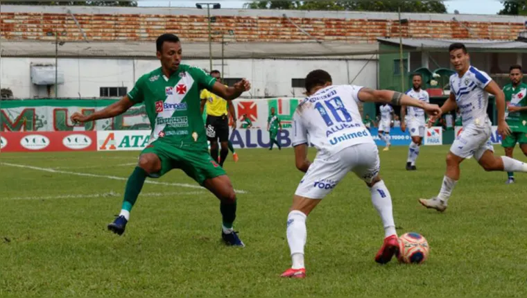 Imagem ilustrativa da notícia Clubes realizam amistosos com Parazão parado