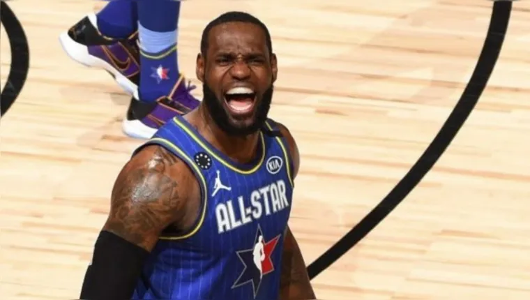Imagem ilustrativa da notícia LeBron James sofre lesão no NBA All-Star Game 2023