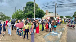 Muitas pessoas estiveram em frente a sede da Defensoria Publica do Estado do Pará  à procura dos serviços ofertados