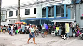 Na manhã de ontem, a movimentação na Central do CadÚnico era intensa.