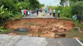 Trecho da PA-253 ficou totalmente interditado após chuvas intensas em Irituia, nordeste do Pará