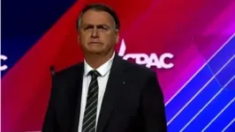 Na época, o então presidente Bolsonaro trouxe as armas em um voo da Força Aérea Brasileira (FAB).