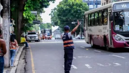 Agentes da Semob vão orientar os condutores dos veículos