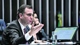 Rodrigo Pacheco defende redução dos juros e diz que cenário é favorável com arcabouço fiscal