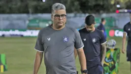 Treinador do Remo destaca força do time diante das dificuldades do gramado