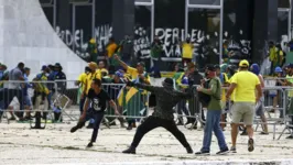 Em 8 de janeiro desde ano, manifestantes golpistas invadiram  Congresso, STF e Palácio do Planalto