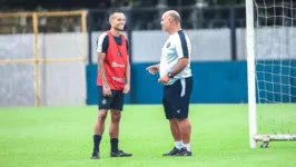 Dentro de campo, o volante Anderson Uchôa visa ter o mesmo rendimento que um dia foi marca de Agnaldo de Jesus, na equipe azulina