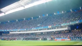 Torcida do Paysandu presente no Estádio Mangueirão.