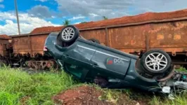 Motorista chegou a ver o trem, mas não conseguiu parar a tempo