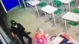 Uma professora morreu durante o ataque na escola.