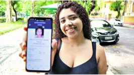 Ana Carolina tirou o título aos 18 anos e acredita na participação feminina na política