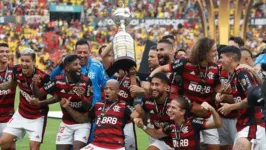 Atual campeão da Libertadores, o Flamengo estreia na competição enfrentando  o Aucas, do Equador. Veja onde e quando assistir ao confronto.