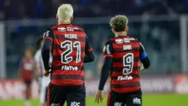 Juntos, Gabigol e Pedro já marcaram 21 gols, mesmo assim, treinador diz que setor ofensivo não está funcionando