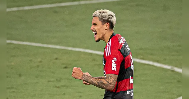 Imagem ilustrativa da notícia Pedro dá show e Flamengo vence Vasco no Maracanã