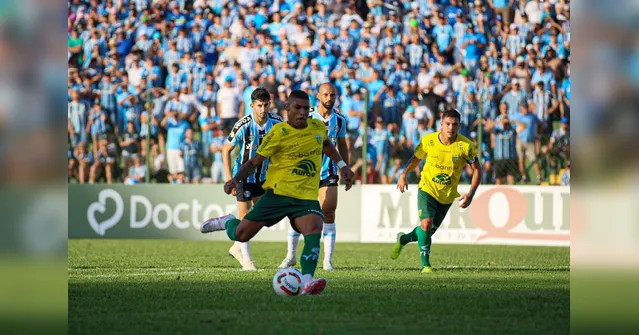 Imagem ilustrativa da notícia Time da Série C bate Grêmio de virada pelo Gaúchão