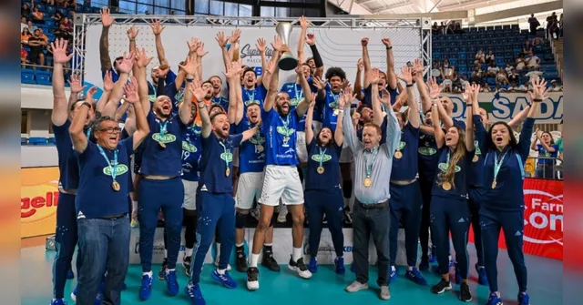 Imagem ilustrativa da notícia Com Wallace, Cruzeiro vence e conquista a Superliga de vôlei