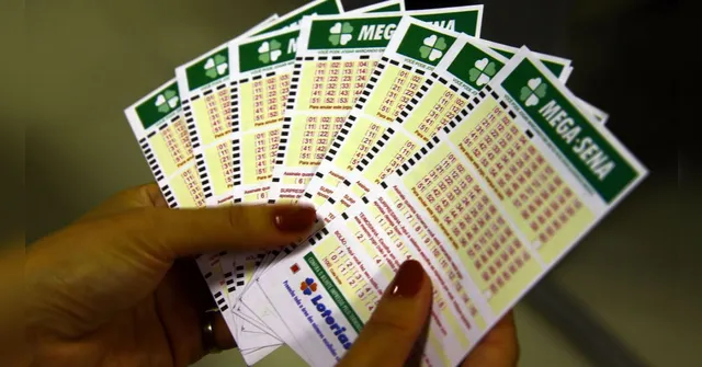 Imagem ilustrativa da notícia Mega-Sena acumulada pode pagar R$ 16 milhões nesta quarta