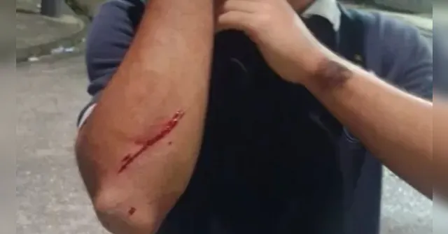 Imagem ilustrativa da notícia Vídeo: PMs acusados de agredir torcedores são afastados