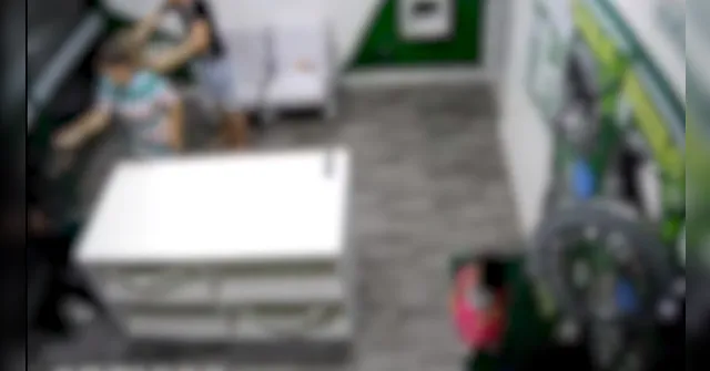 Imagem ilustrativa da notícia Vídeo: casal é assaltado dentro de lavanderia em Ananindeua