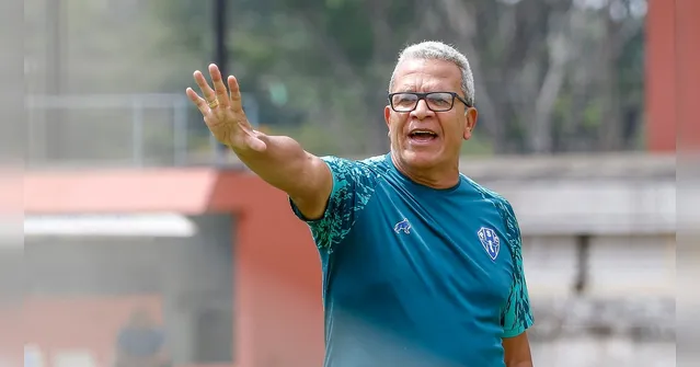 Imagem ilustrativa da notícia Veja o que falta para Hélio dos Anjos assumir o Paysandu