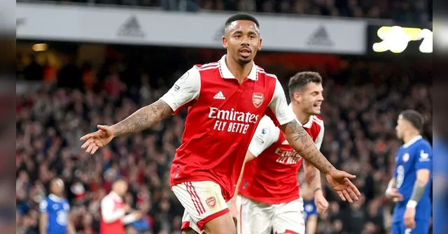 Imagem ilustrativa da notícia Arsenal vence, volta à liderança e aumenta crise do Chelsea