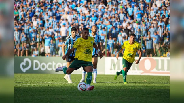 Imagem ilustrativa da notícia Time da Série C bate Grêmio de virada pelo Gaúchão