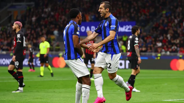 Imagem ilustrativa da notícia Inter vence clássico e está a um passo da final da Champions