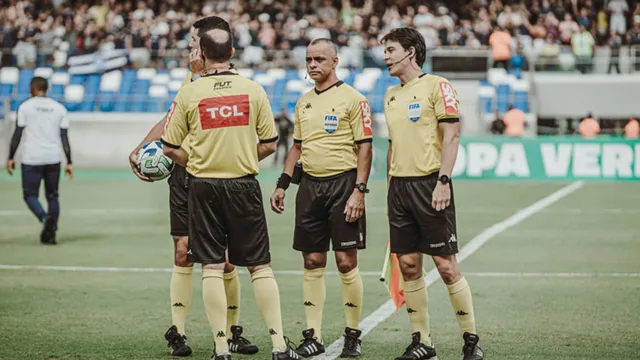 Imagem ilustrativa da notícia Parazão: Águia pede arbitragem FIFA contra o Paysandu