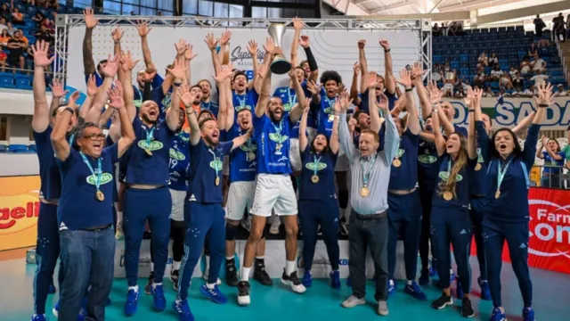 Imagem ilustrativa da notícia Com Wallace, Cruzeiro vence e conquista a Superliga de vôlei