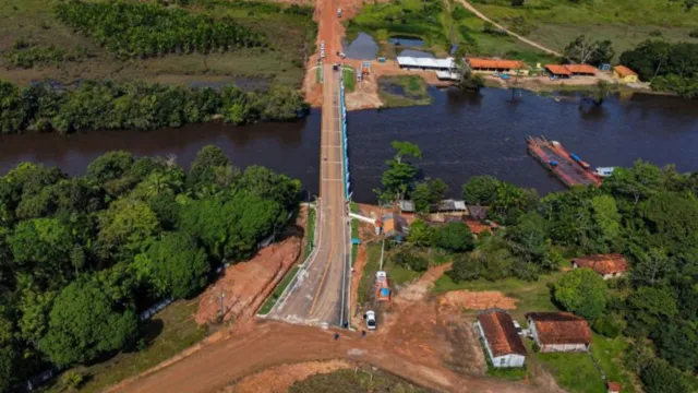 Imagem ilustrativa da notícia Estado entrega ponte de concreto sobre o Rio Guamá 
