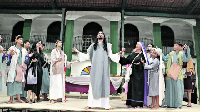 Imagem ilustrativa da notícia Paixão de Cristo volta às ruas do bairro de Canudos