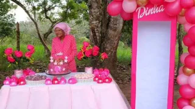 Imagem ilustrativa da notícia Idosa de 107 anos ganha festa com tema da Barbie e viraliza