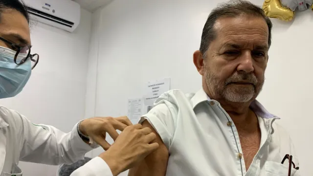 Imagem ilustrativa da notícia Vacinação contra covid-19 e influenza será retomada em Belém