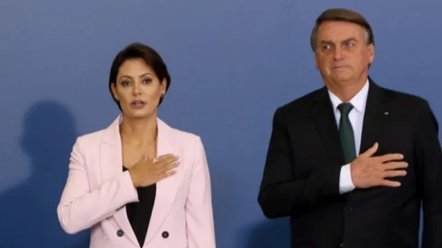 Imagem ilustrativa da notícia Jair Bolsonaro descarta Michelle na Presidência