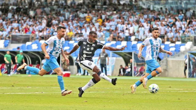 Imagem ilustrativa da notícia Muriqui comenta gol histórico e pede respeito ao Paysandu