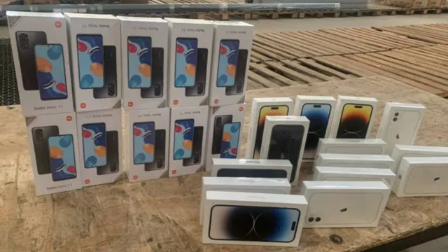 Imagem ilustrativa da notícia Mais de 50 celulares são apreendidos em carga ilegal no Pará