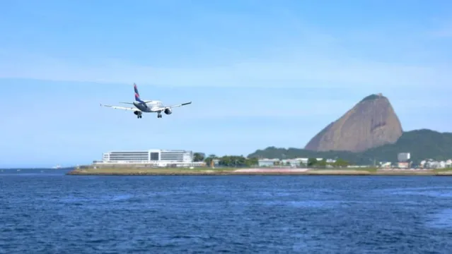 Imagem ilustrativa da notícia Capivara faz voo arremeter em pista do aeroporto 