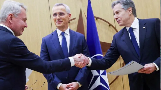 Imagem ilustrativa da notícia Finlândia se une à Otan e Rússia deve responder à adesão 