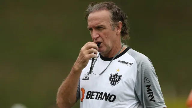 Imagem ilustrativa da notícia Cuca assume comando técnico do Corinthians